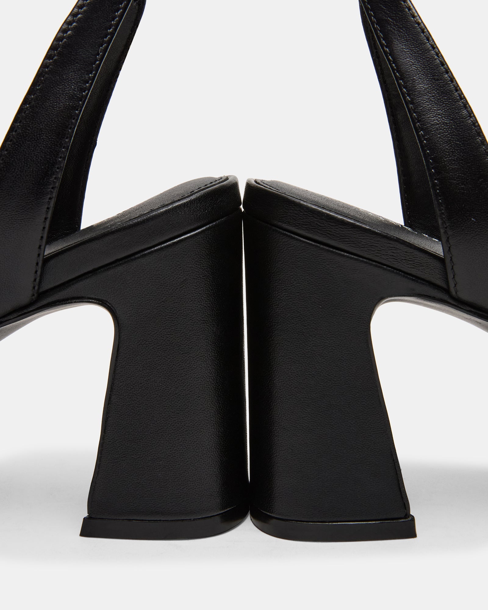 LARAH BLACK LEATHER